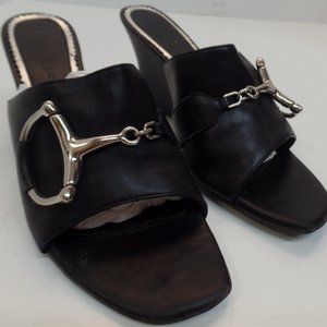 KELLY & KATIE Black Wedge Sandal W Silvertone Horsebit Buckle Detailing Sz 8.5.